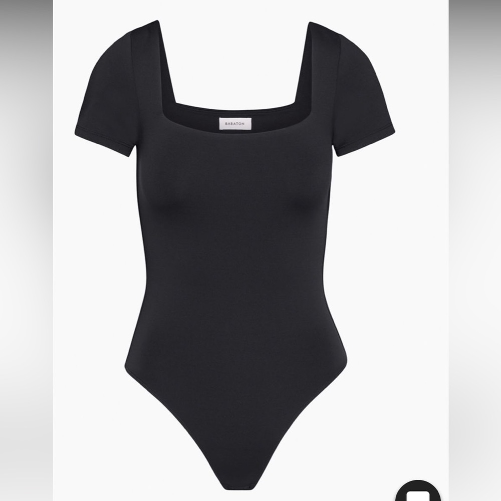 Babaton Contour Square Neck Short Sleeve Bodysuit